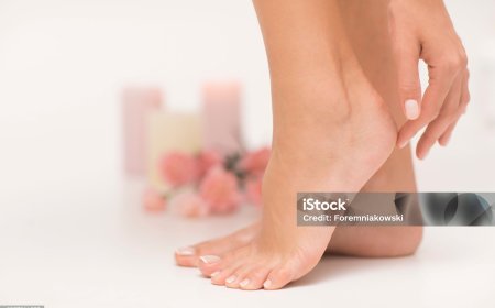 Cracked Heels No More: The Ultimate Guide to Foot Repair at Home