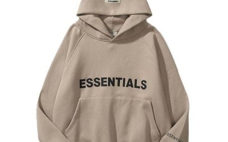 Essential Hoodie Comfort: Your Go-To for Everyday Wear