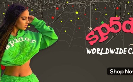 Dark Streets, Webbed Dreams—Find Your Edge in a Spider Hoodie