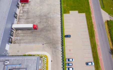 Secure Truck Parking Space for Rent at Prime Locations