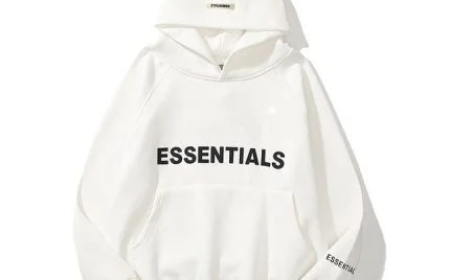 The Versatility of the Essentials Hoodie Revealed