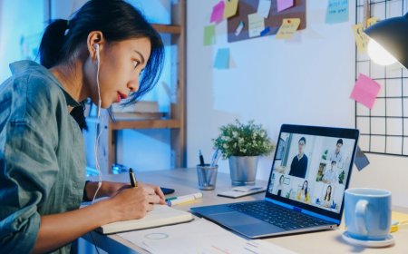 The Evolving World of Business: A Practical Guide for Modern Entrepreneurs