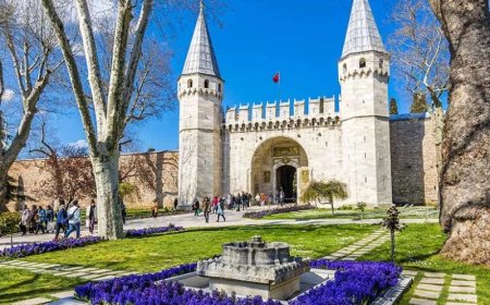 Topkapi Palace Museum: The Majestic Heart of the Ottoman Empire